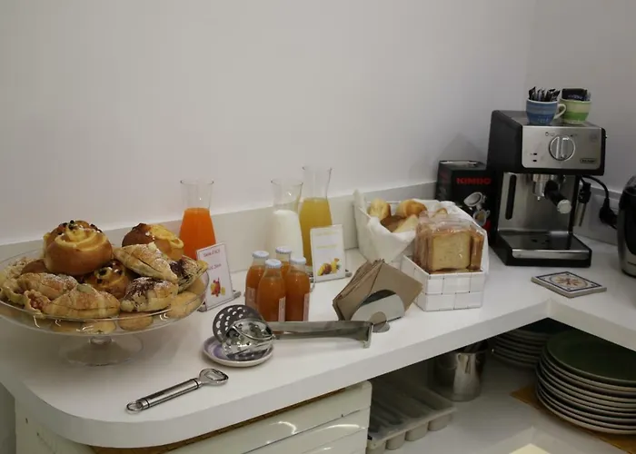 Alojamento de Acomodação e Pequeno-almoço Blu Sea 4*